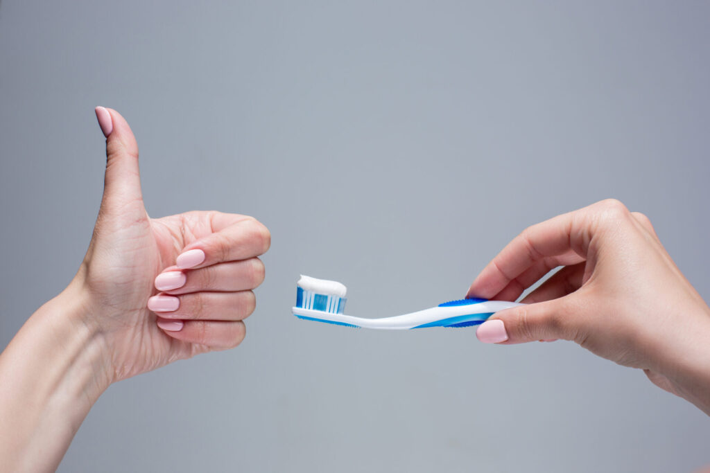 طريقة استخدام فرشاة الأسنان